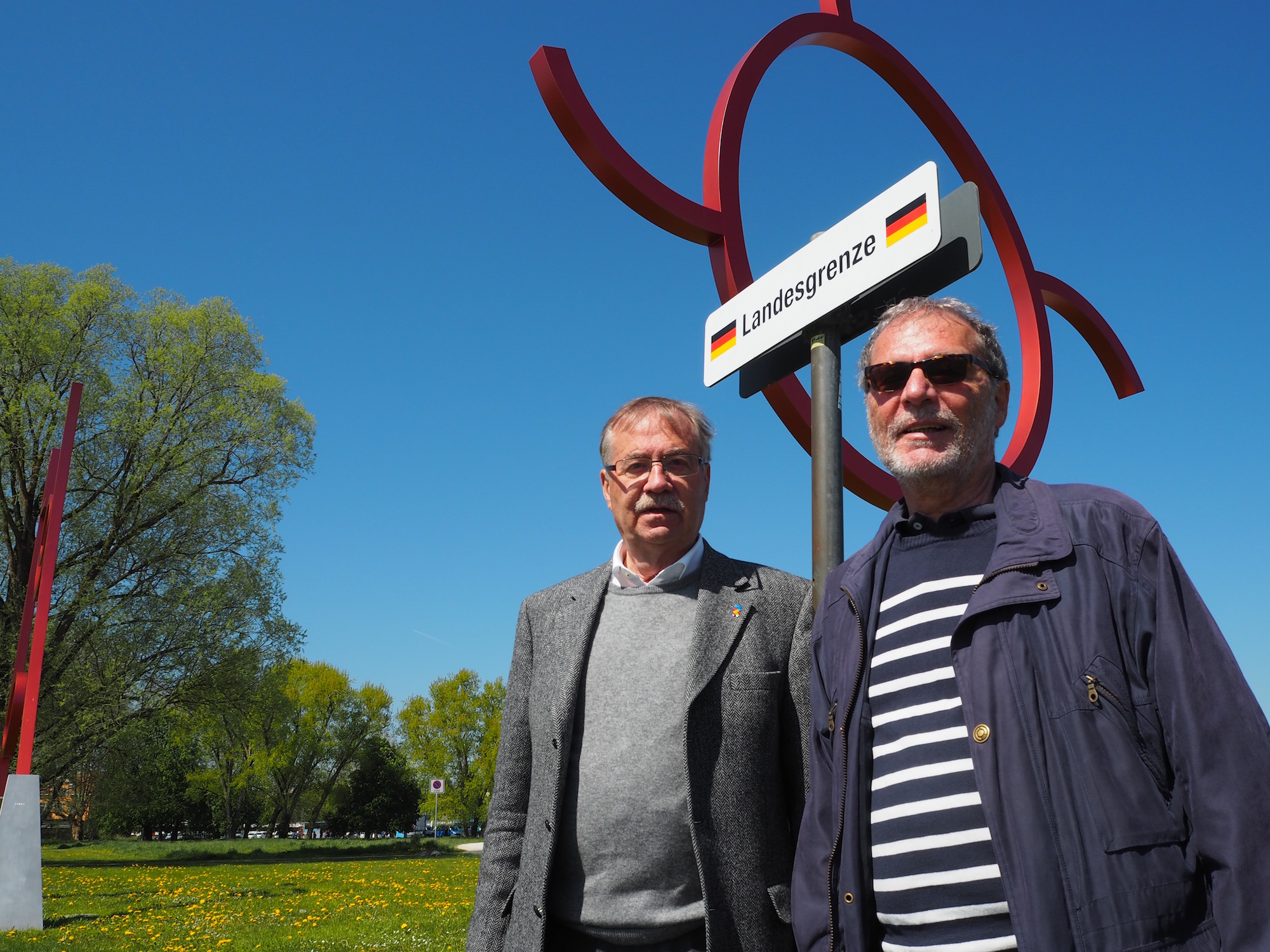 Zwei Väter der Kunstgrenze: Die beiden früheren Stadtoberhäupter Josef Bieri (links, Kreuzlingen) und Horst Frank (rechts, Konstanz)